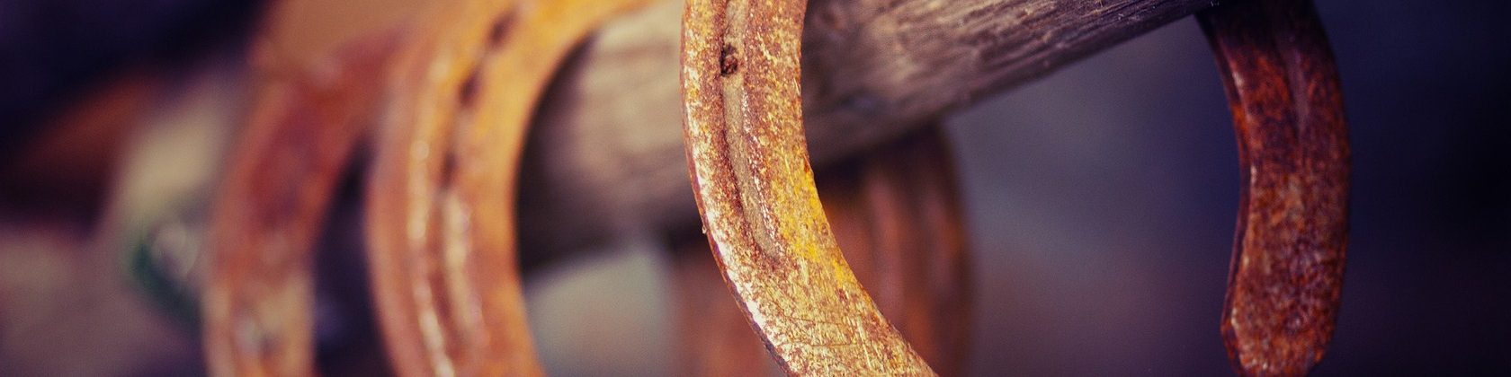 horseshoe-wallpaper-1680×1050